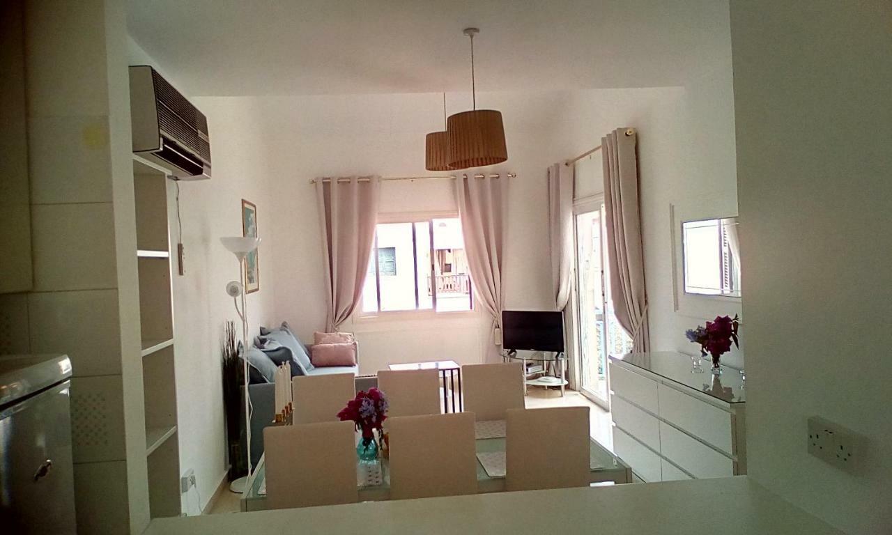 Limnaria West Park Apartment Paphos ภายนอก รูปภาพ