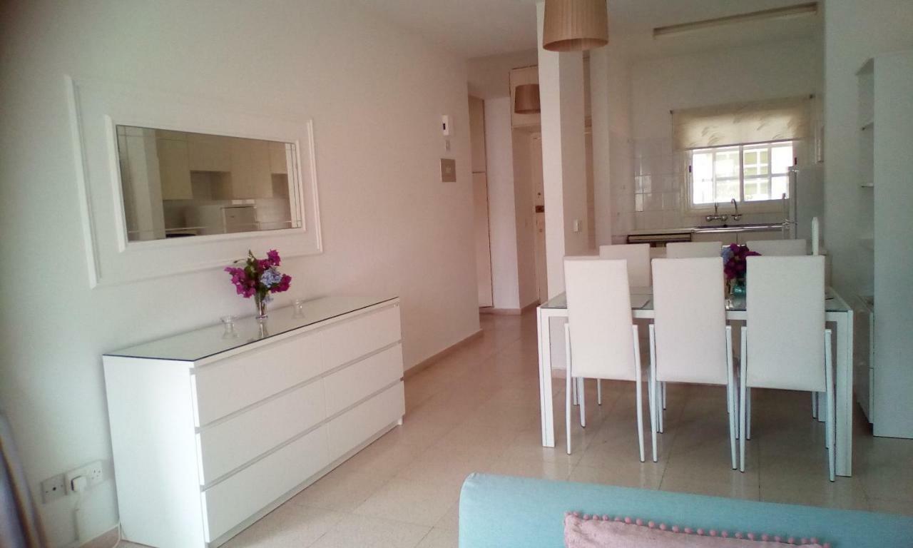 Limnaria West Park Apartment Paphos ภายนอก รูปภาพ