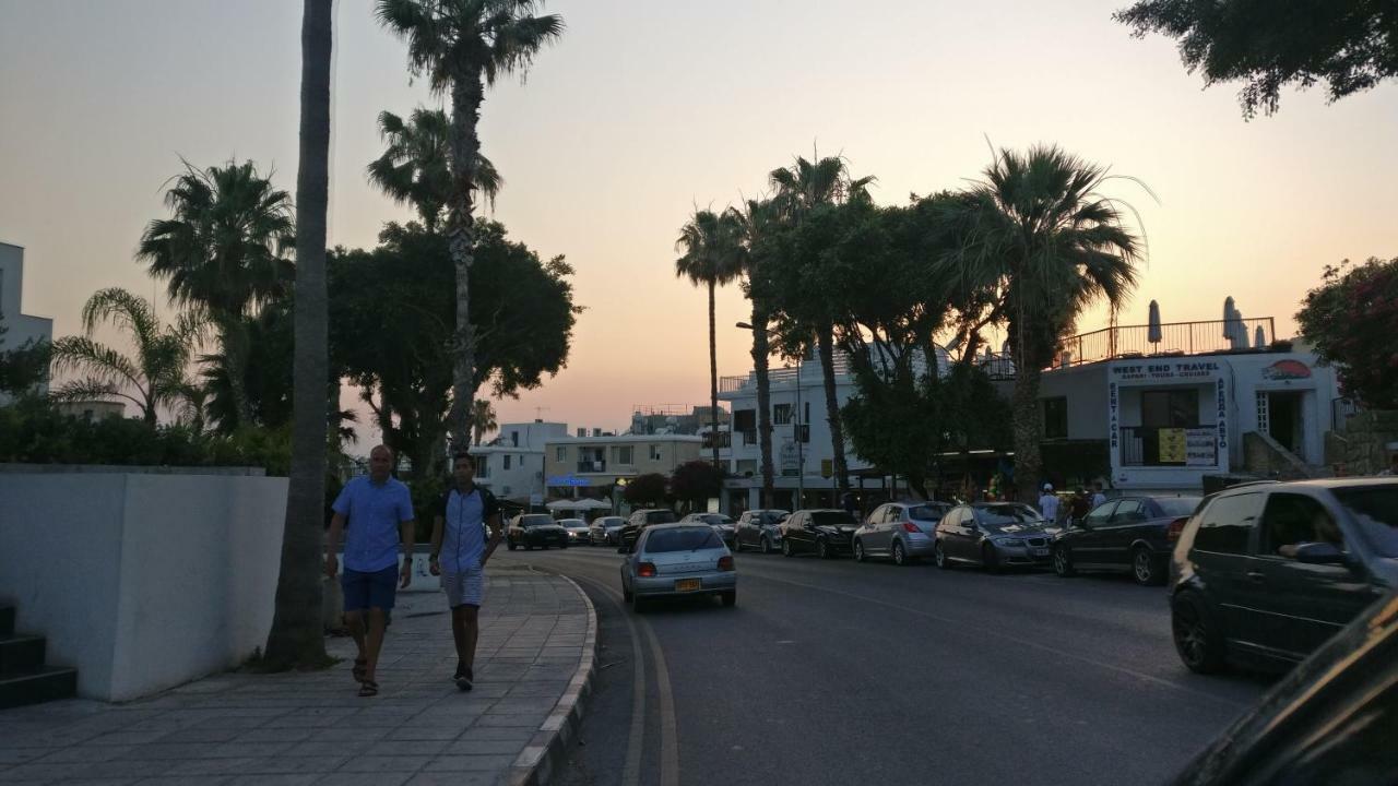 Limnaria West Park Apartment Paphos ภายนอก รูปภาพ